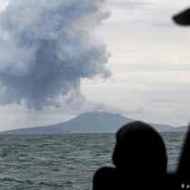 Indonesian volcano Anak Krakatoa expels clouds of ash, smoke and magma