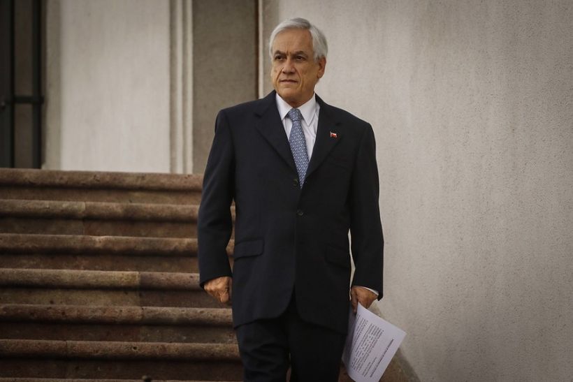 Piñera: "A person condemned by DD. Hh. who is dying, should have the benefit of dying at home"