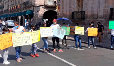 Comerciantes de Morelia vuelven a manifestarse en ayuntamiento; piden reiniciar actividades
