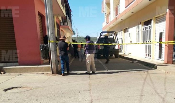 Delincuentes en motocicleta quitaron la vida de una mujer, en Tancítaro