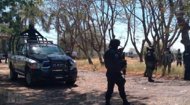 Encuentran dos cadáveres baleados y maniatados en el municipio de Jacona