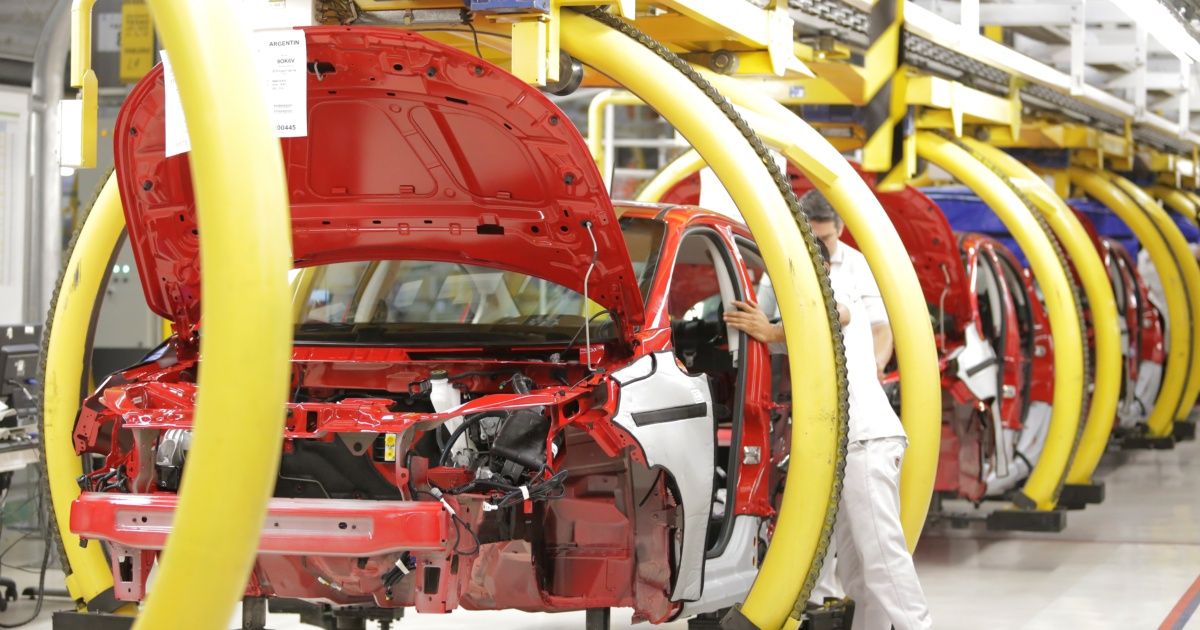 Fiat retoma la actividad en su planta de Córdoba