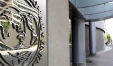 Fondo Monetario Internacional aprueba línea de crédito flexible para Chile por US$ 23.930 millones, solicitada por el Banco Central