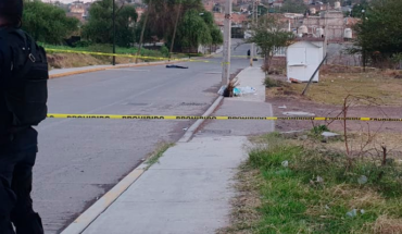 Le quitan la vida a un motociclista en Lomas del Pedregal en Jacona, Michoacán