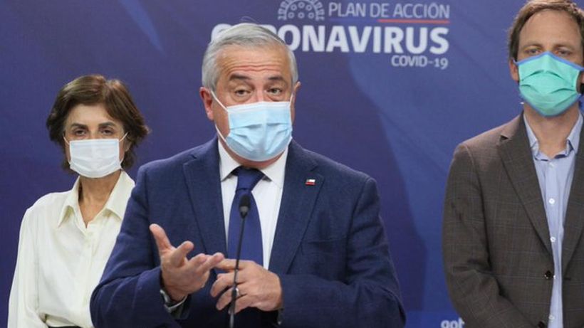 Ministro de Salud: "No hemos llegado al debate de la 'última cama'"