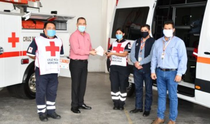 OXXO GAS dona combustible a 612 ambulancia de la Cruz Roja