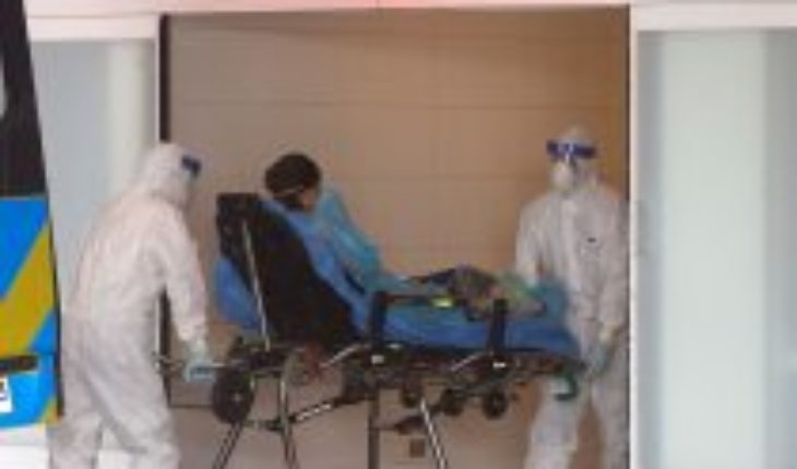 Análisis de Bloomberg: “Chile fue admirado por su abordaje quirúrgico de la pandemia, pero hoy tiene una de las tasas más altas del mundo de infecciones”