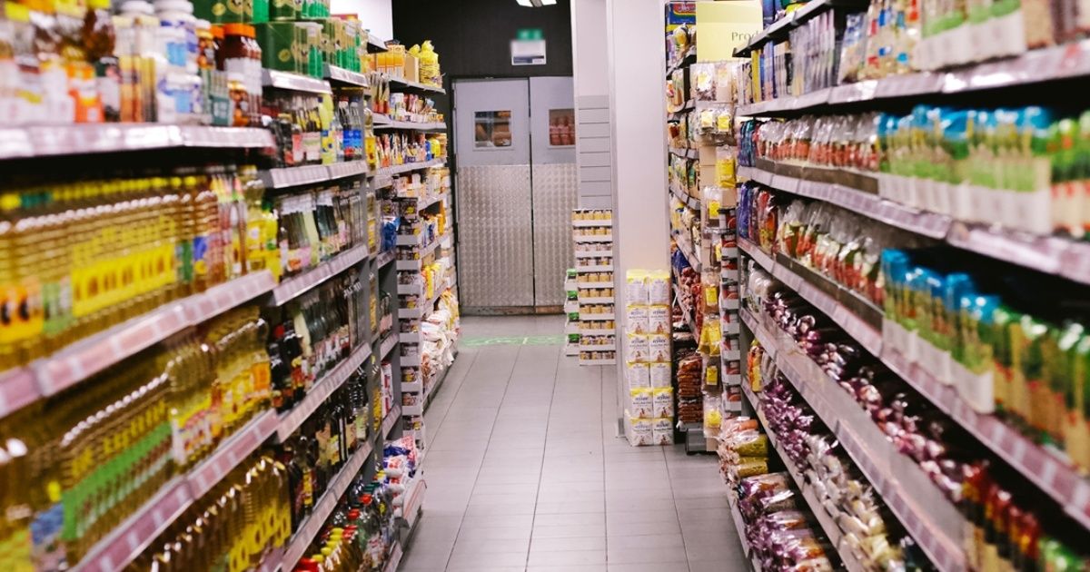 Trabajadores de supermercados reclaman testeos masivos y control de temperatura
