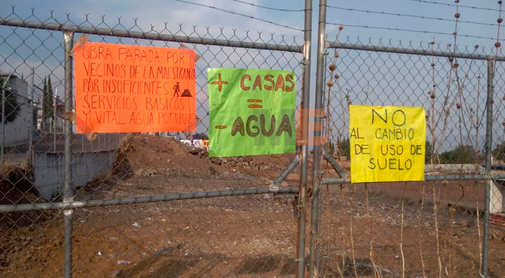 Vecinos de Lomas de la Maestranza se oponen a construcción de viviendas por problemas con el agua