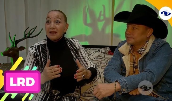 Video: La Red: Giovanny Ayala y su mamá recuerdan anécdotas del pasado – Caracol TV