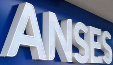 translated from Spanish: Anses opens offices for public service