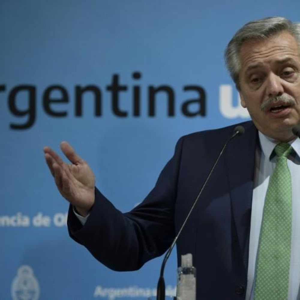 Argentina negotiates debt restructuring under default threat