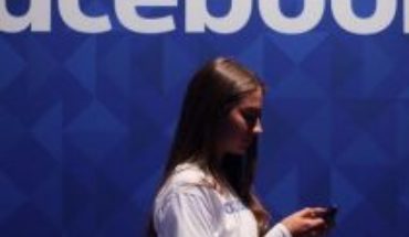 translated from Spanish: Facebook prepares for long-term telework
