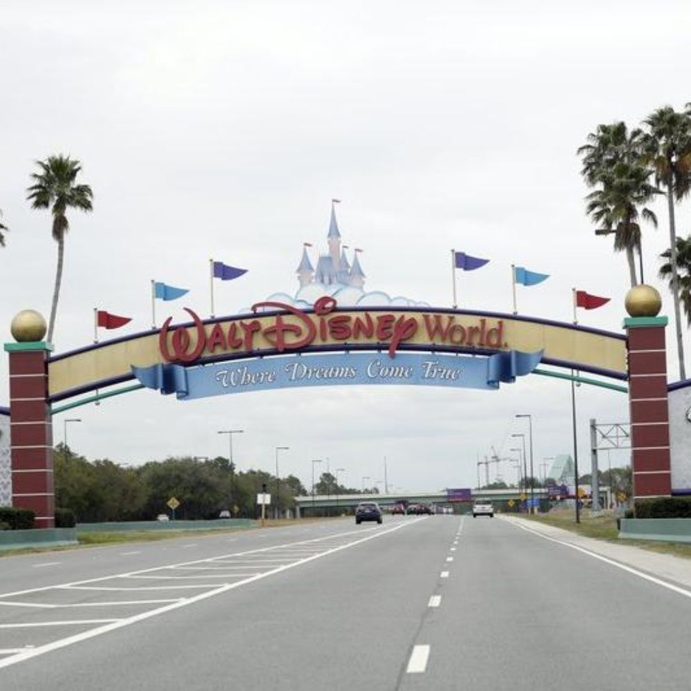 Men arrested for trying to quarantine in Disney Word