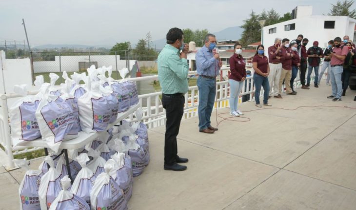 translated from Spanish: Morelia City Council Delivery 50 thousand pantries