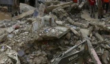 Derrumbe de edificio en Pakistán deja 13 muertos (VIDEO)
