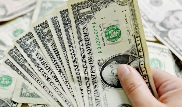 El dólar cerró con una fuerte alza y se ubicó sobre los 785 pesos en Chile