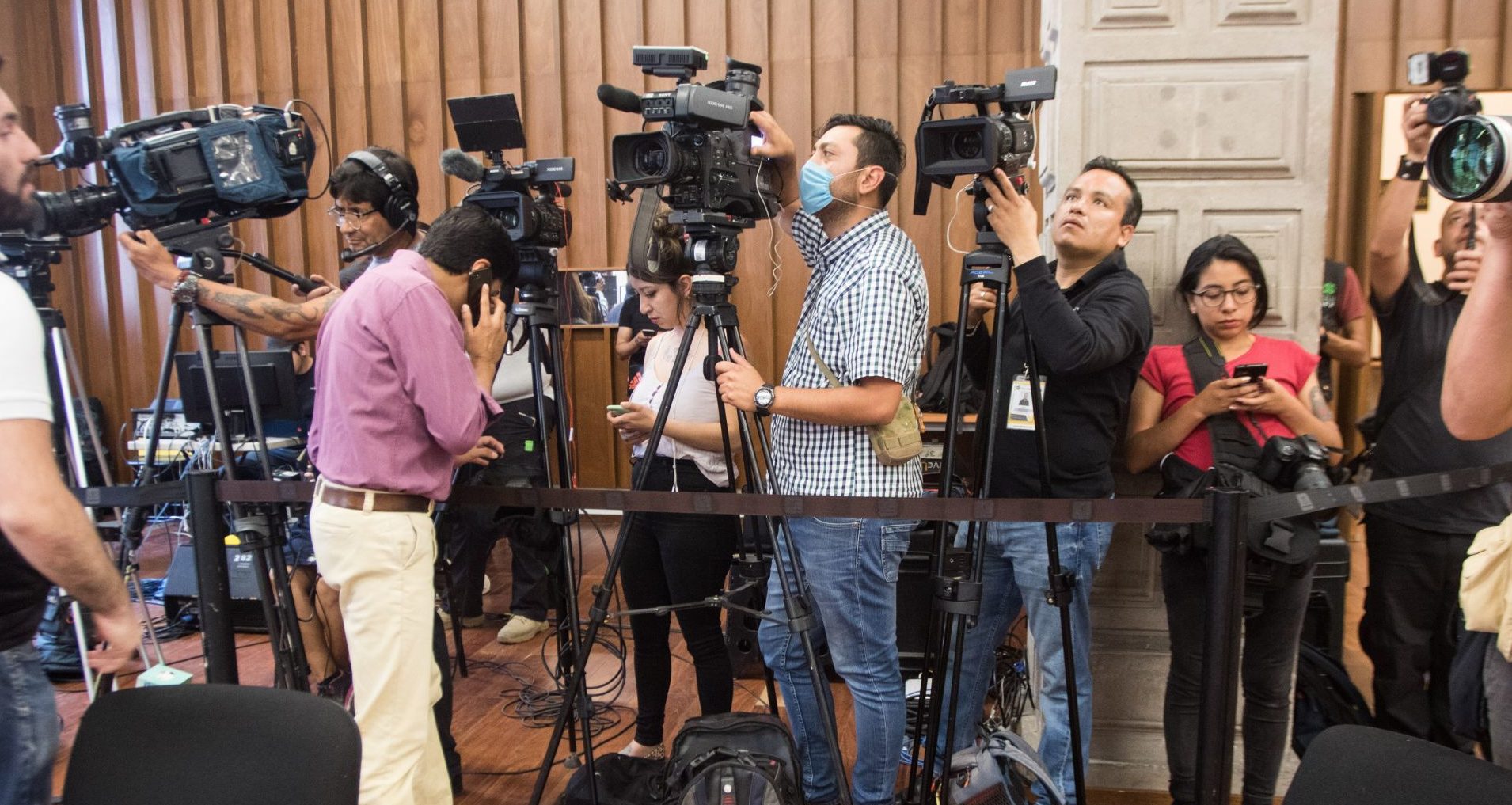 Ley en CDMX protege a periodistas para no revelar sus fuentes