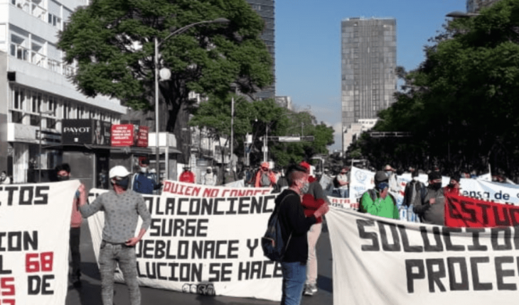 Maestros de Michoacán realizan bloqueos sobre paseo de la Reforma