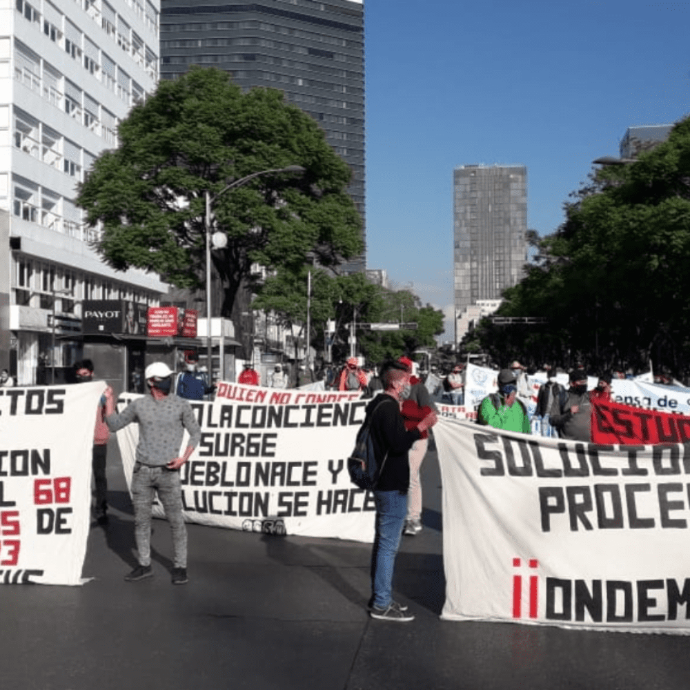 Maestros de Michoacán realizan bloqueos sobre paseo de la Reforma