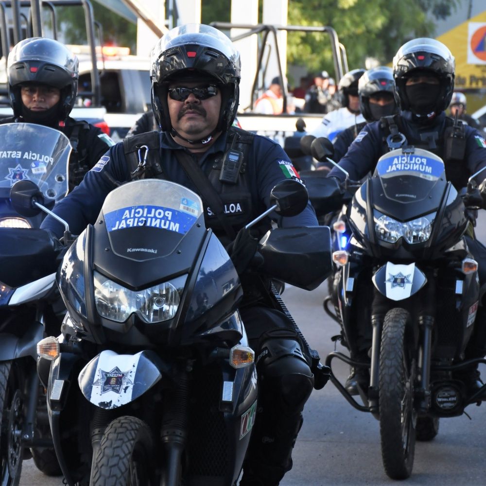 Policías en Sinaloa no son inmunes al Covid ni de acero contras las balas: Viudas