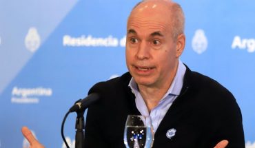 translated from Spanish: Horacio Rodríguez Larreta: “If cases increase a lot, we will make decisions”