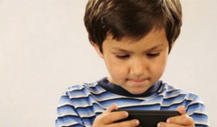 translated from Spanish: Nearly 50% of Mexican children use social media and their parents don’t know