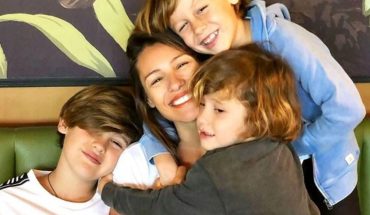 translated from Spanish: Pampita realized the viral challenge of the moment with her children: watch the video
