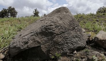 translated from Spanish: They find a petroglyph that was used as a pre-Hispanic map, in Colima
