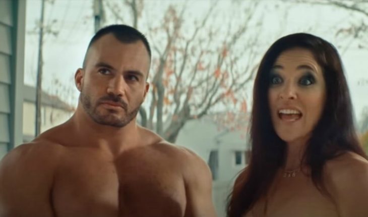 translated from Spanish: [VIDEO] New Zealand campaign with naked actors warning the dangers of porn in minors went viral