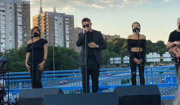Alejandro Sanz realiza concierto sorpresa desde un rebautizado 'Puente del corazón partido'
