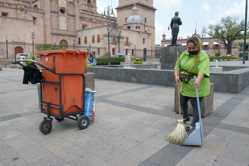 Ayuntamiento de Morelia, intensifica labores de limpieza en Centro Histórico