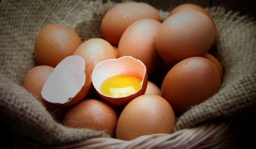 Comer tres huevos o más por semana aumenta el riesgo de muerte prematura: revela estudio