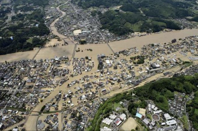 Desalojan pueblo en Japón por intensas lluvias