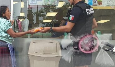 Exhiben en Twitter buena acción de dos Policías de Zapopan