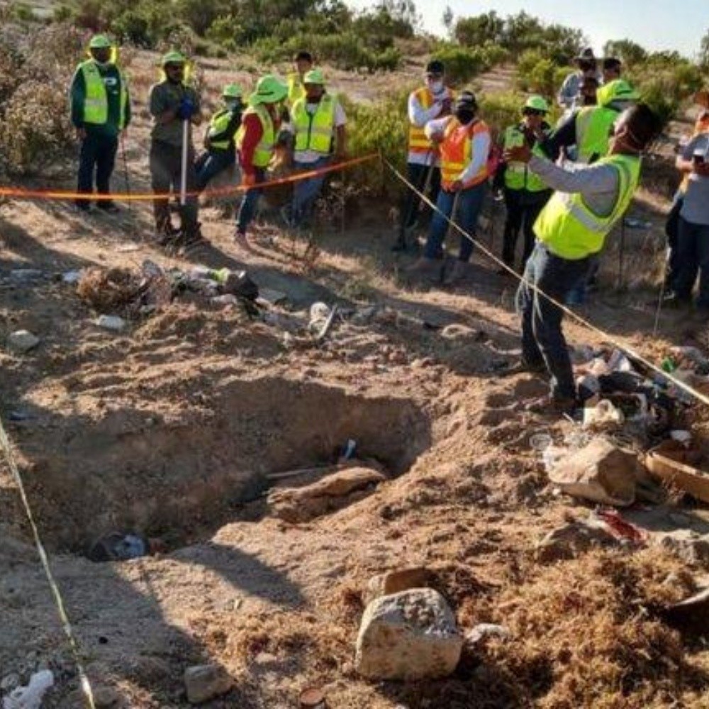 Hallan fosa clandestina con 12 cuerpos en Tijuana