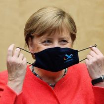 Merkel: uso de mascarilla es “irrenunciable” para contener pandemia