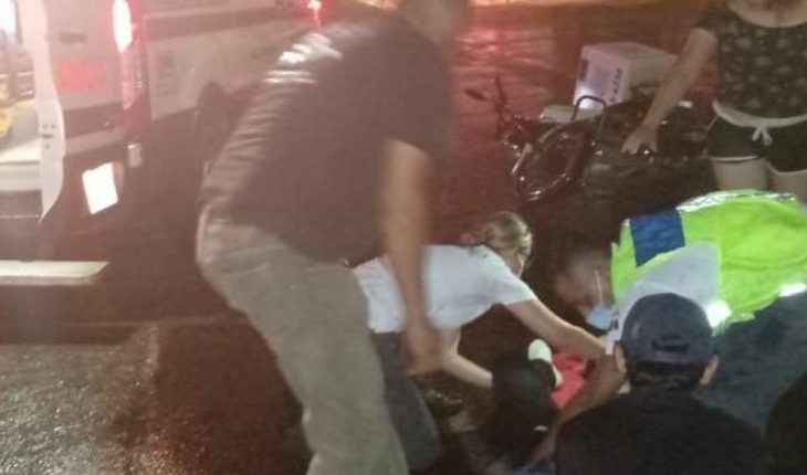 Motociclista sufre golpes al derrapar en Palos Verdes en Los Mochis, Sinaloa