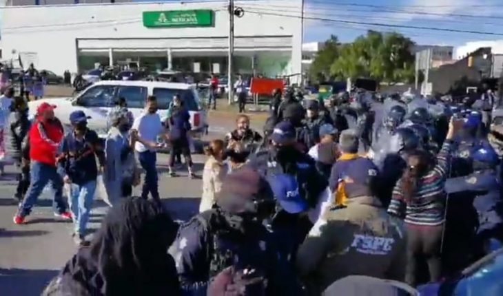 Policías de Guanajuato impiden manifestación de familiares de desaparecidos