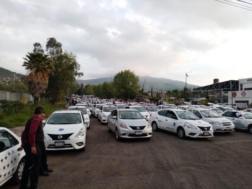 Transportistas vuelven a manifestarse contra plataformas digitales en Morelia, Michoacán