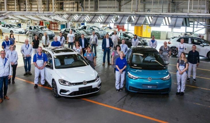 Una fabrica de Volkswagen en Alemania deja de fabricar autos de combustión