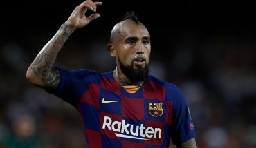 translated from Spanish: Arturo Vidal played the last 20′ in Barca triumph in the Catalan classic