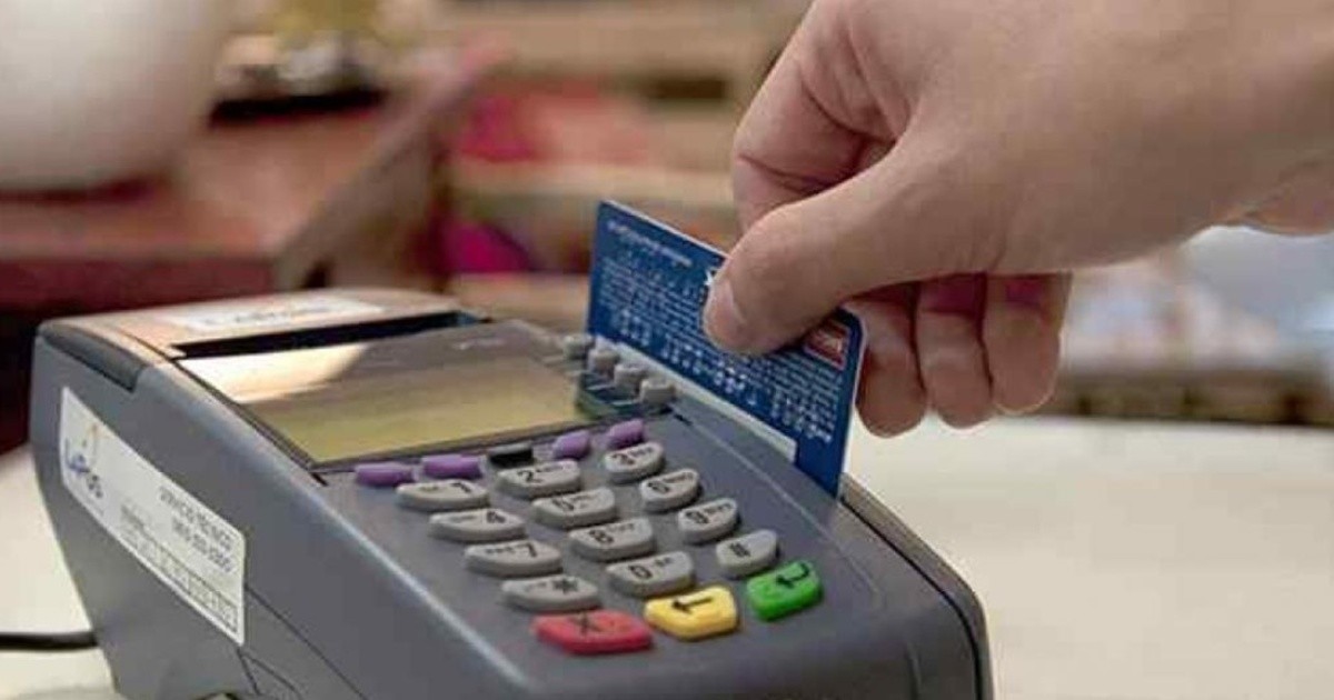 In June, dollar consumption with credit cards grew by 42%