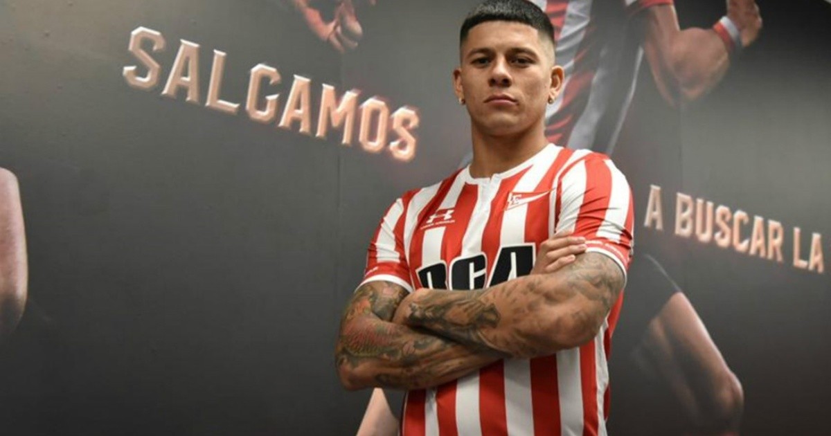 Marcos Rojo ruled out an offer from Boca: "He called me Riquelme"