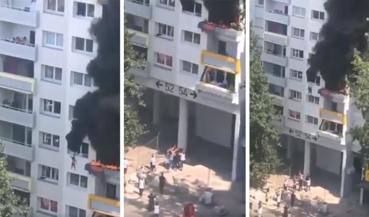 translated from Spanish: Miraculous rescue of two children dropped from a burning apartment (Video)