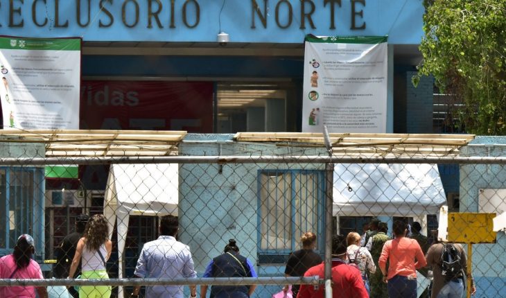 translated from Spanish: Prisons face COVID with overpopulation and without sufficient doctors: CNDH