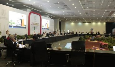 Acusaciones de corrupción a 2 gobernadores del PAN marcan reunión AMLO-Conago