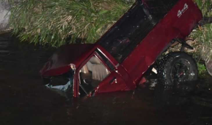 Camioneta cae a un precipicio en Mocorito, Sinaloa