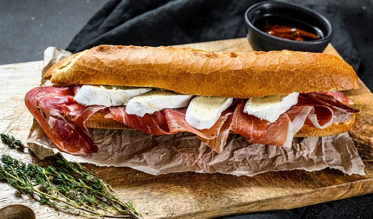 Expertos entregan sugerencias de “sándwiches imperdibles” para disfrutar con jamón serrano