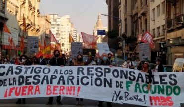 Manifestantes de izquierda se movilizan por Facundo Astudillo Castro